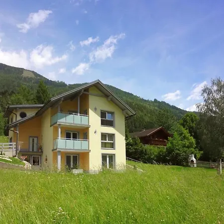 Appartementhaus Monika * Flattach