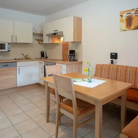 Apartment Appartementhaus Monika Flattach